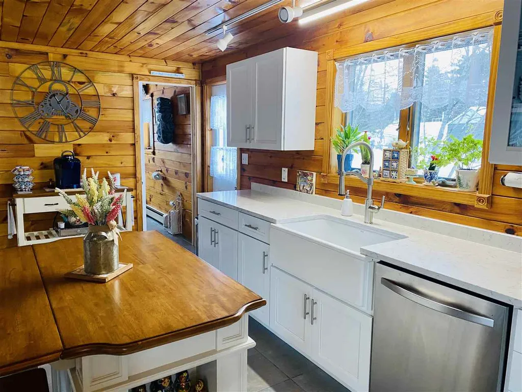 121 Depot Road Wells ME 04090