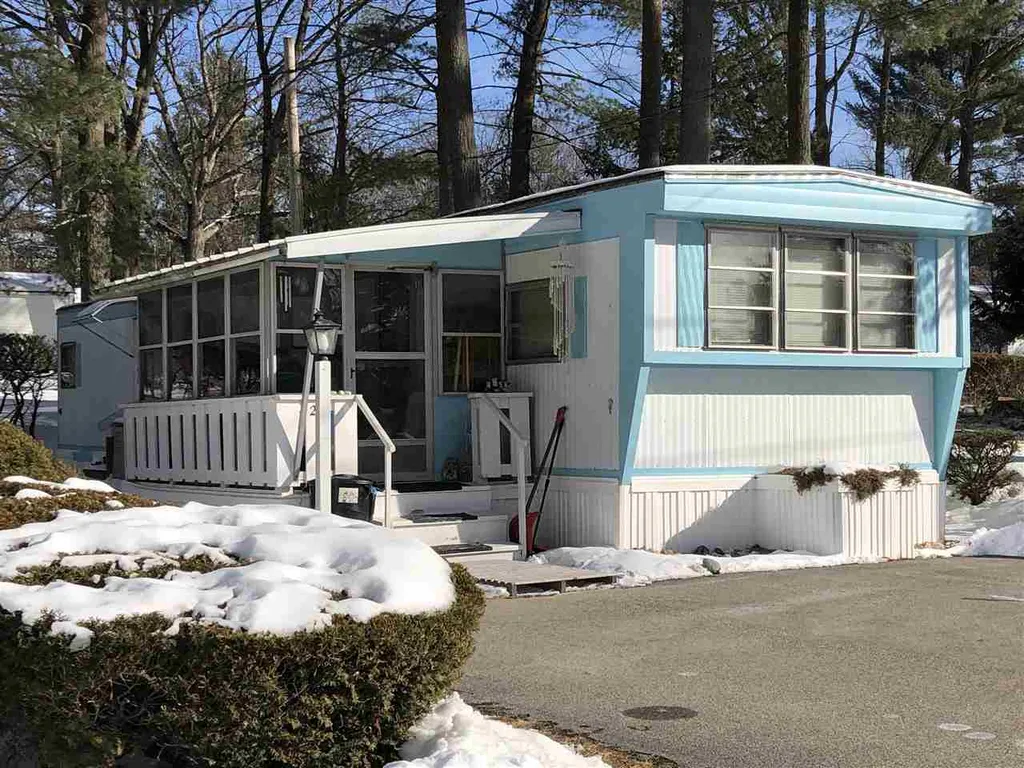 20 Pinewood Trail Concord NH 03301