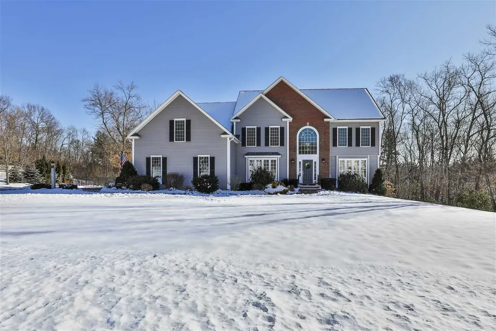 19 Duston Road Windham NH 03087