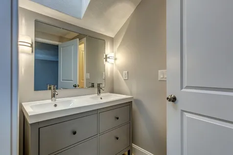 26 Black Oak Drive Hollis NH 03049