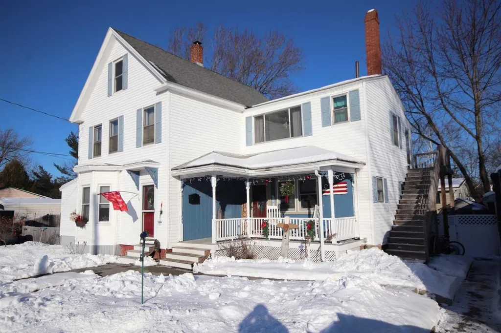 14 Lee Street Somersworth NH 03878