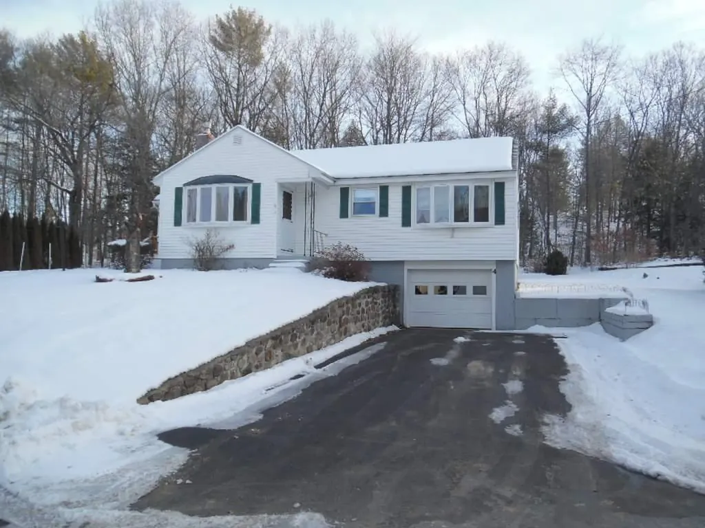 4 Robert Street Franklin NH 03235