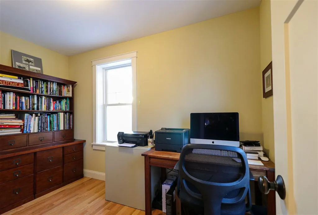 20 Honeycomb Way Newmarket NH 03857