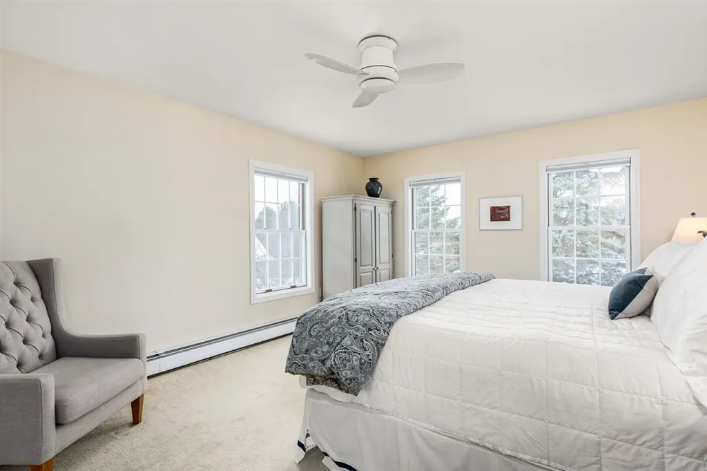 14 Bristol Lane Dover NH 03820