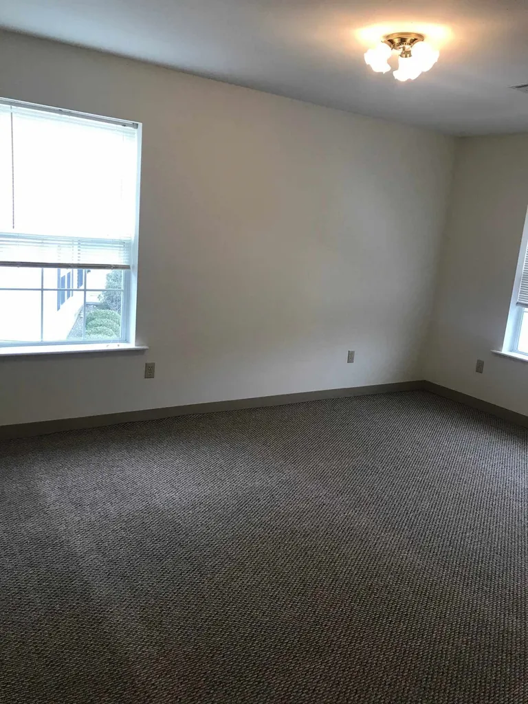 4 Tampa Drive Rochester NH 03867