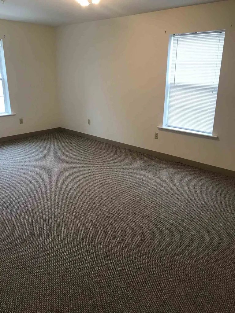 4 Tampa Drive Rochester NH 03867