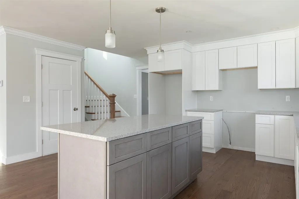 13 Boulder Drive Newmarket NH 03857