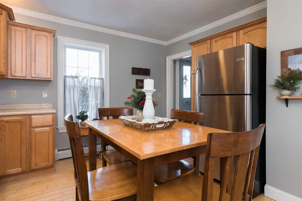 10 Ash Street Dover NH 03820