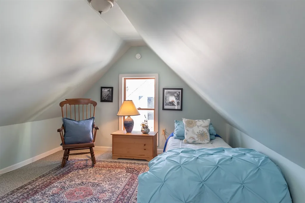 10 Ash Street Dover NH 03820