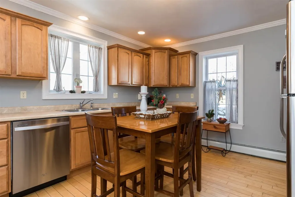 10 Ash Street Dover NH 03820