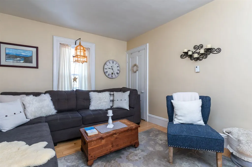 10 Ash Street Dover NH 03820