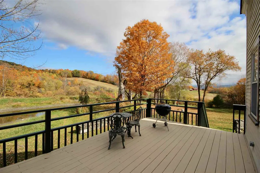 1672 Hunt Road Windsor VT 05089