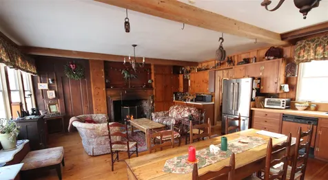 1672 Hunt Road Windsor VT 05089