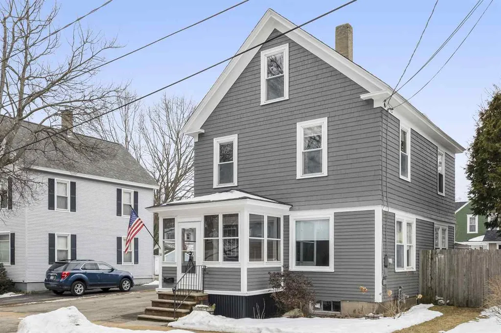 34 Belknap Street Laconia NH 03246