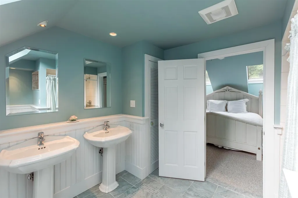 14 Middle Ridge Road Winhall VT 05340