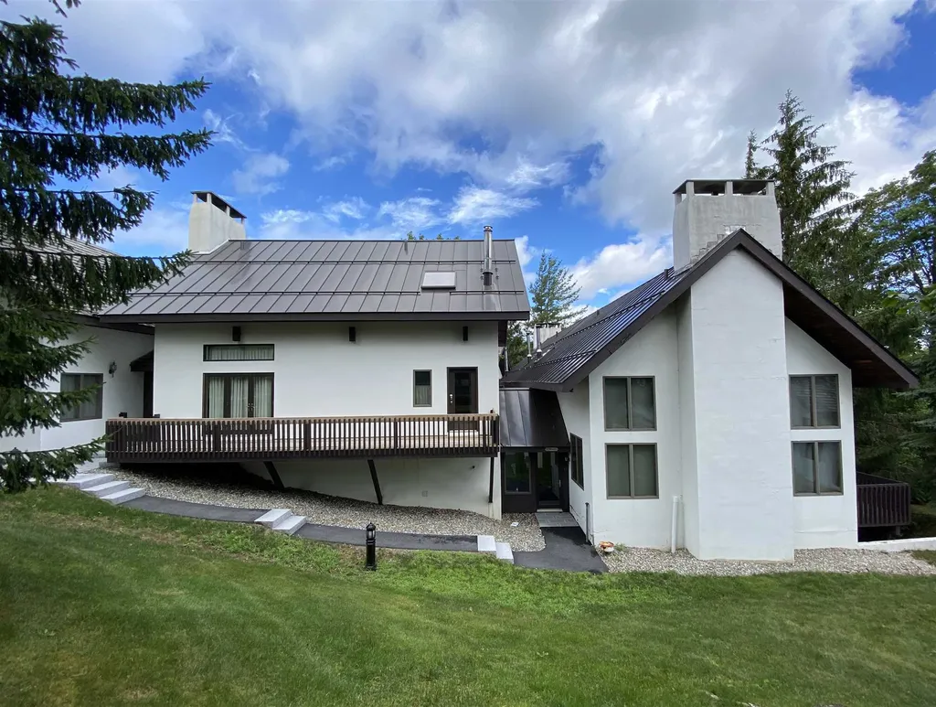 14 Middle Ridge Road Winhall VT 05340