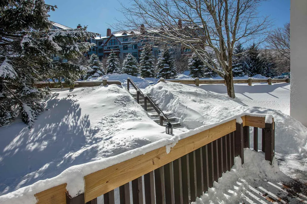 14 Middle Ridge Road Winhall VT 05340