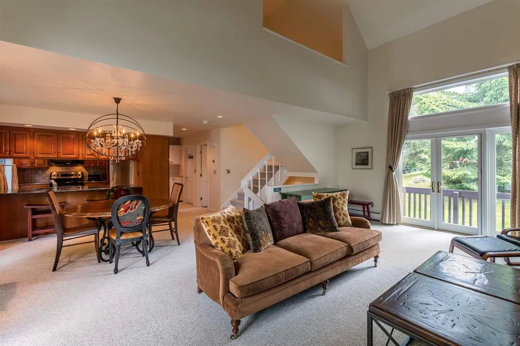14 Middle Ridge Road Winhall VT 05340