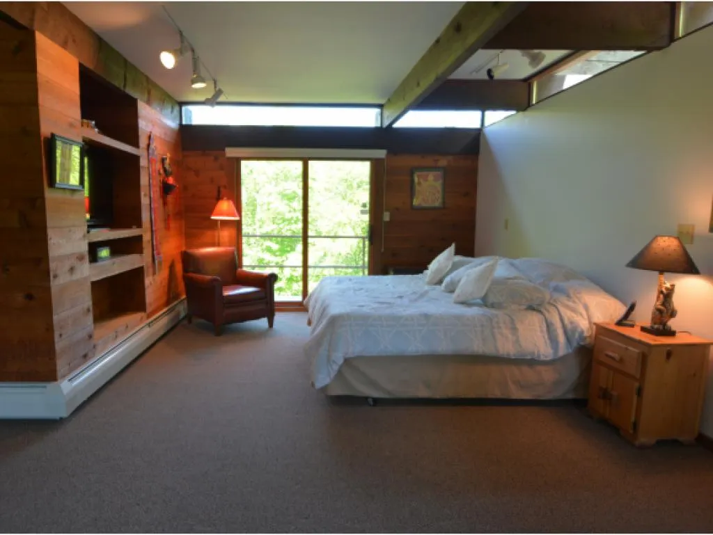 1927 West Hill Road Warren VT 05674