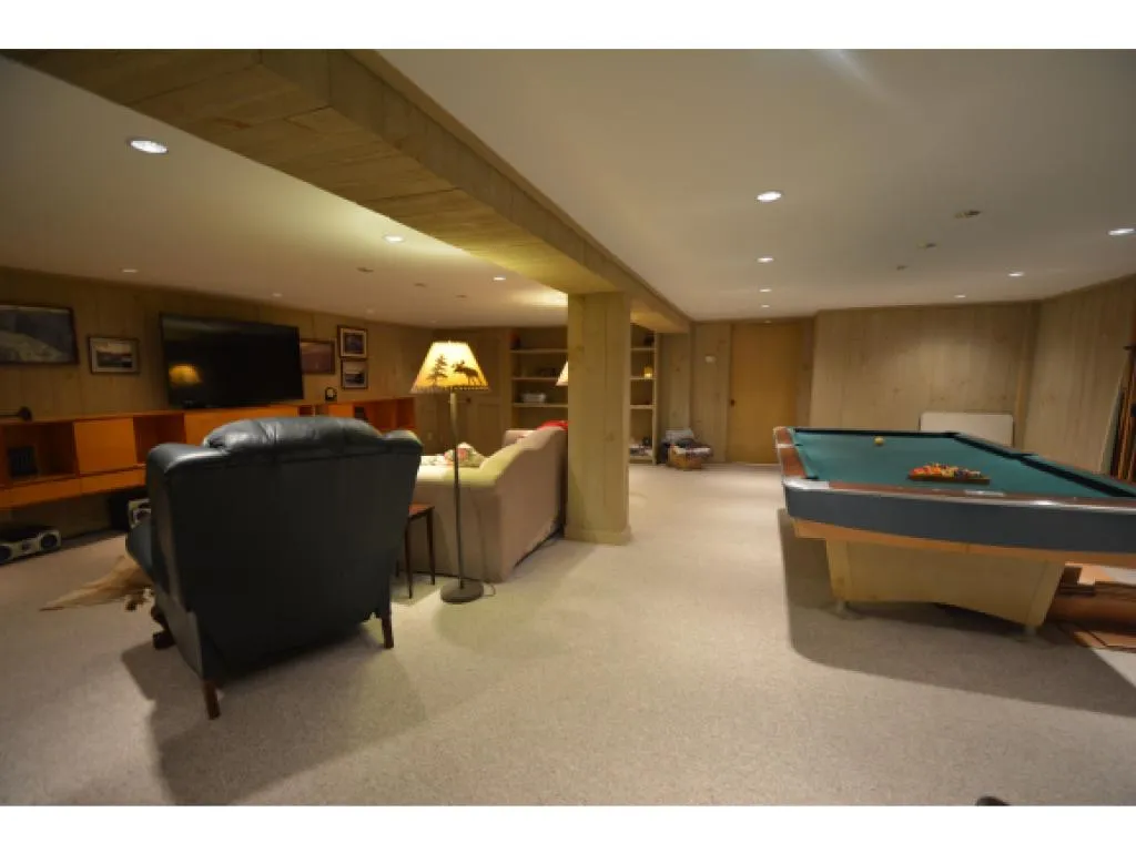 1927 West Hill Road Warren VT 05674