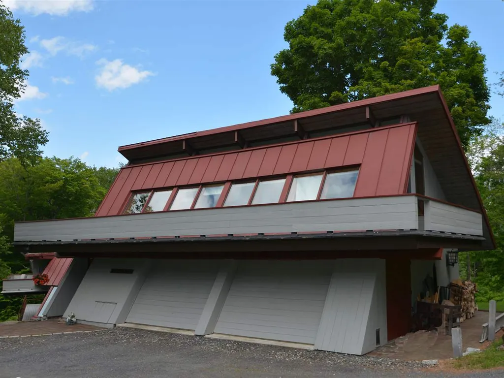 1927 West Hill Road Warren VT 05674