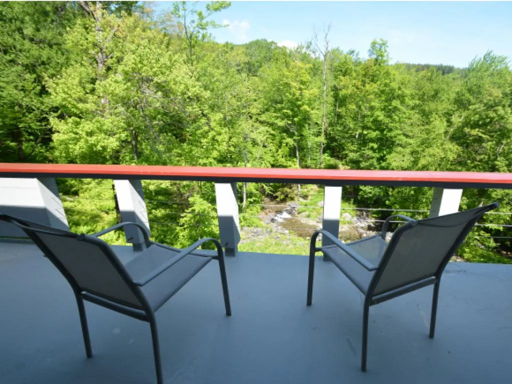 1927 West Hill Road Warren VT 05674
