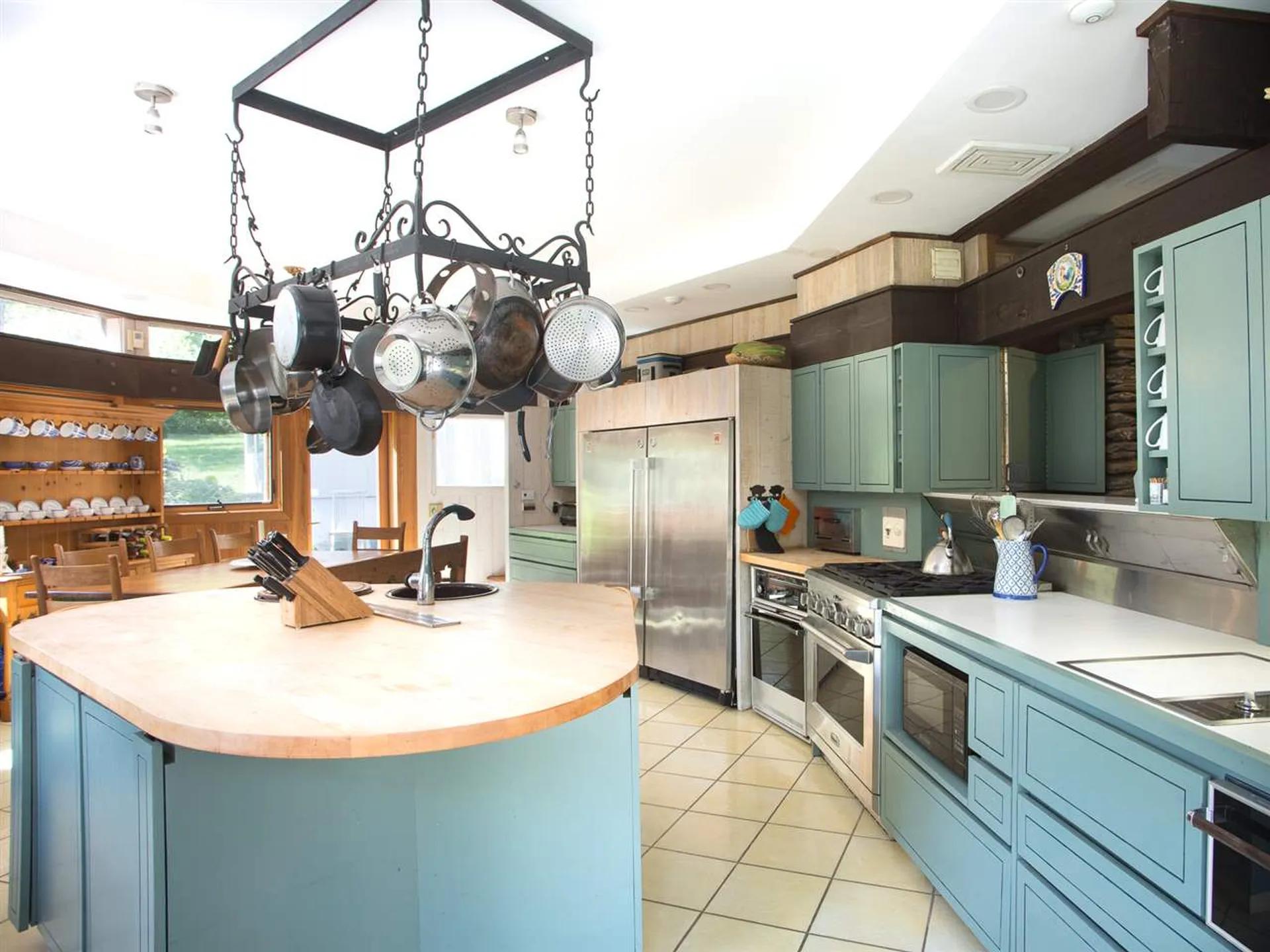 1927 West Hill Road Warren VT 05674