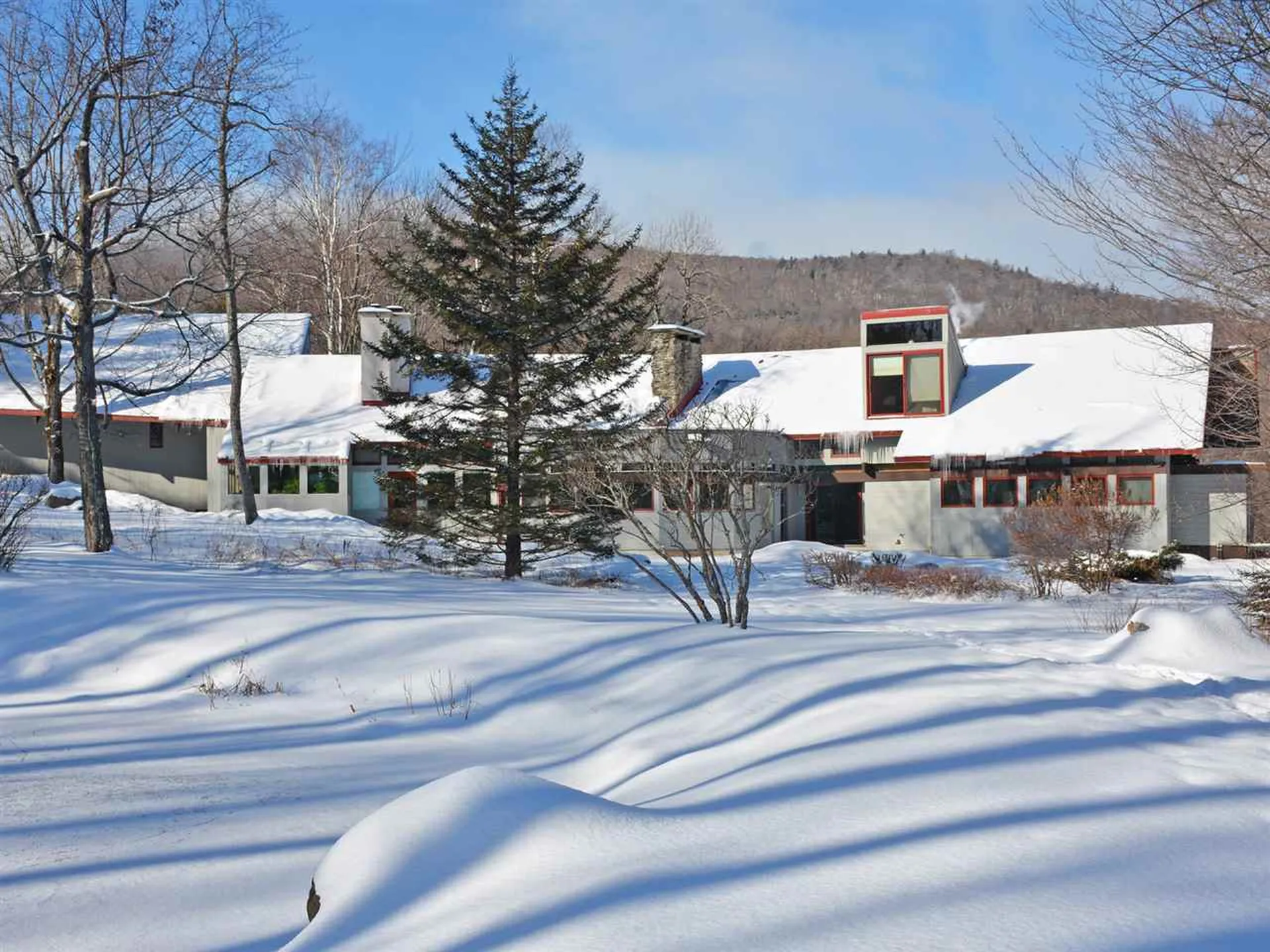 1927 West Hill Road Warren VT 05674