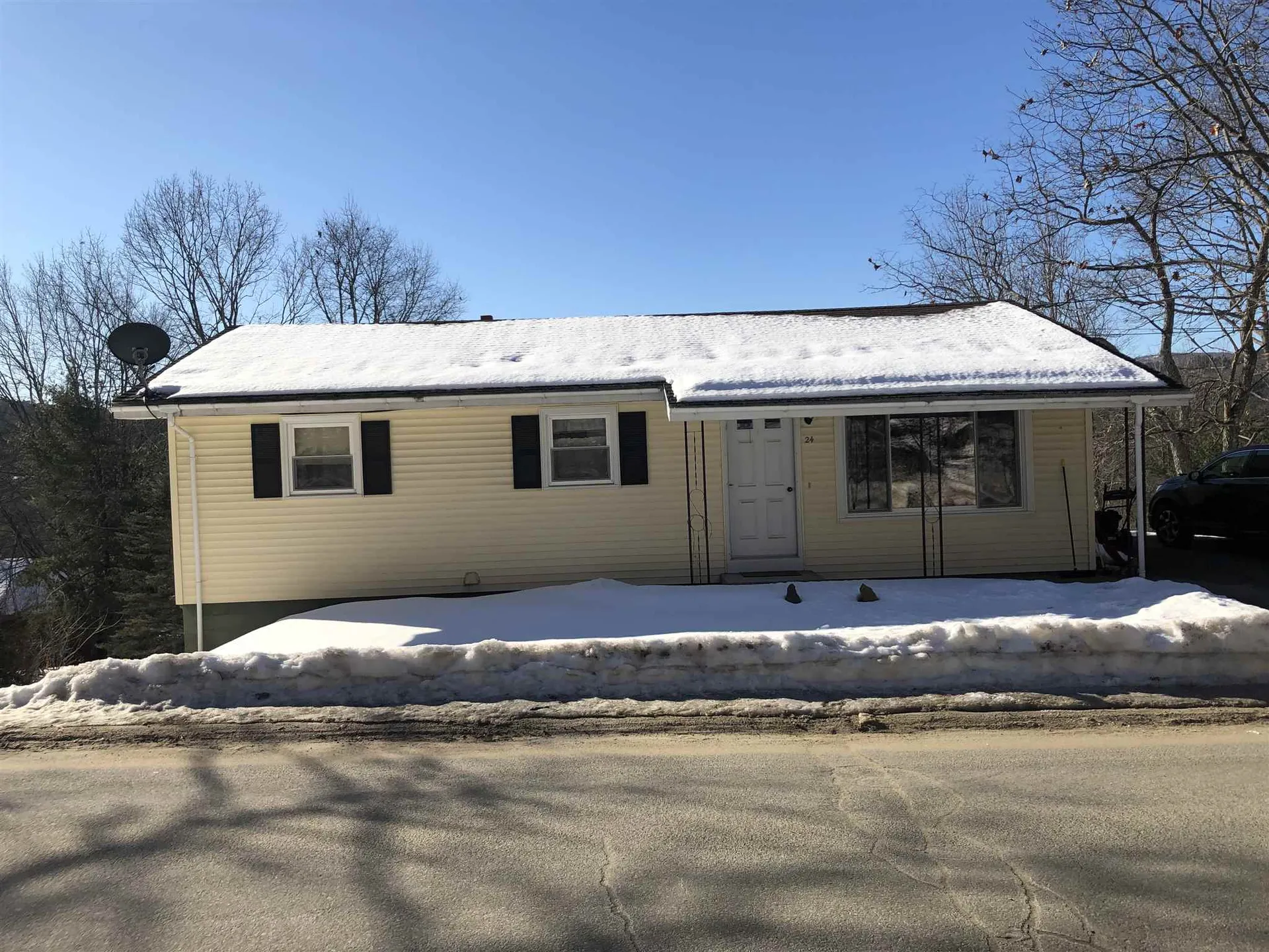 24 School Street Ashland NH 03217