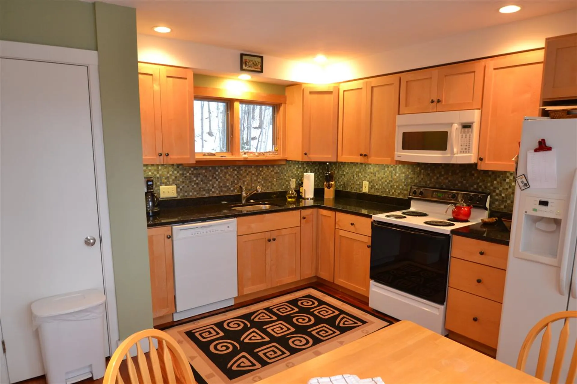16 Hobbit Hill Road Warren VT 05674
