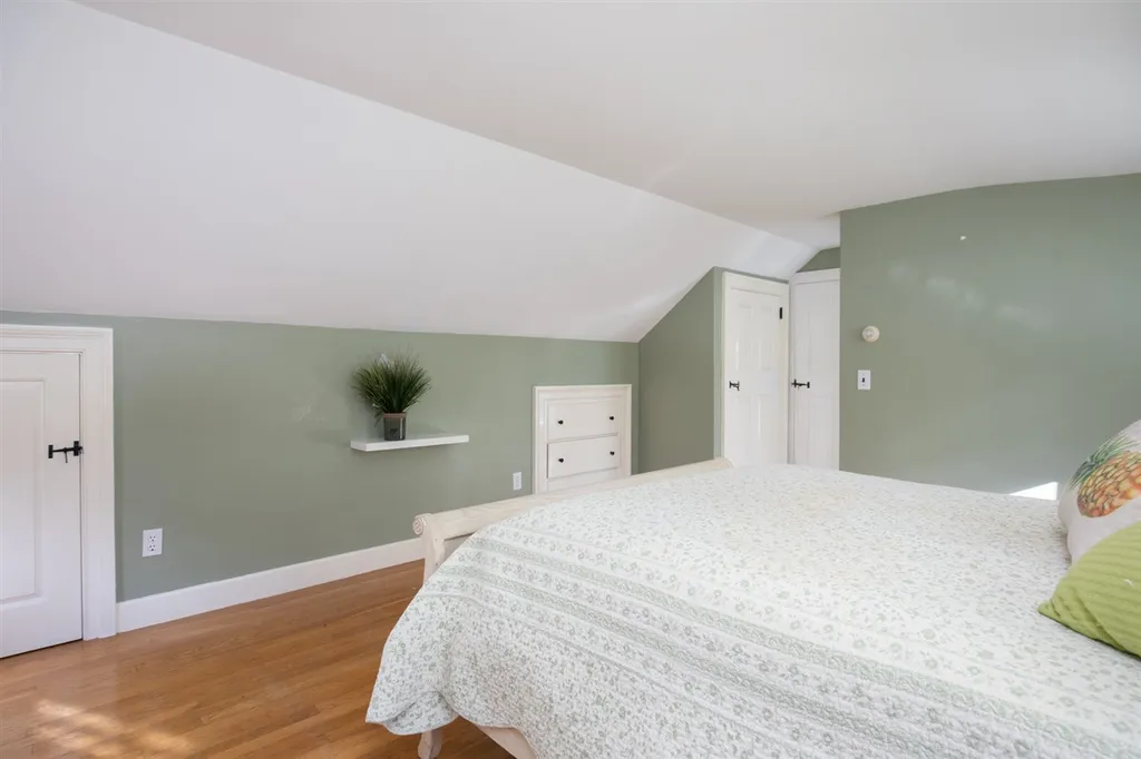 27 Pine Street Exeter NH 03833