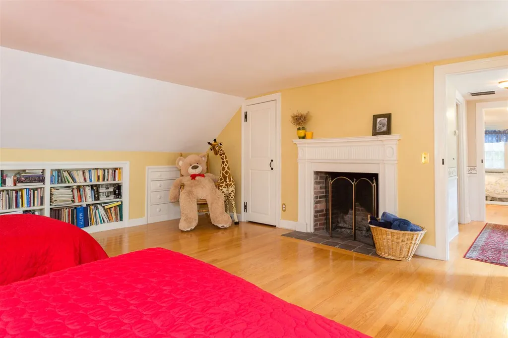 27 Pine Street Exeter NH 03833