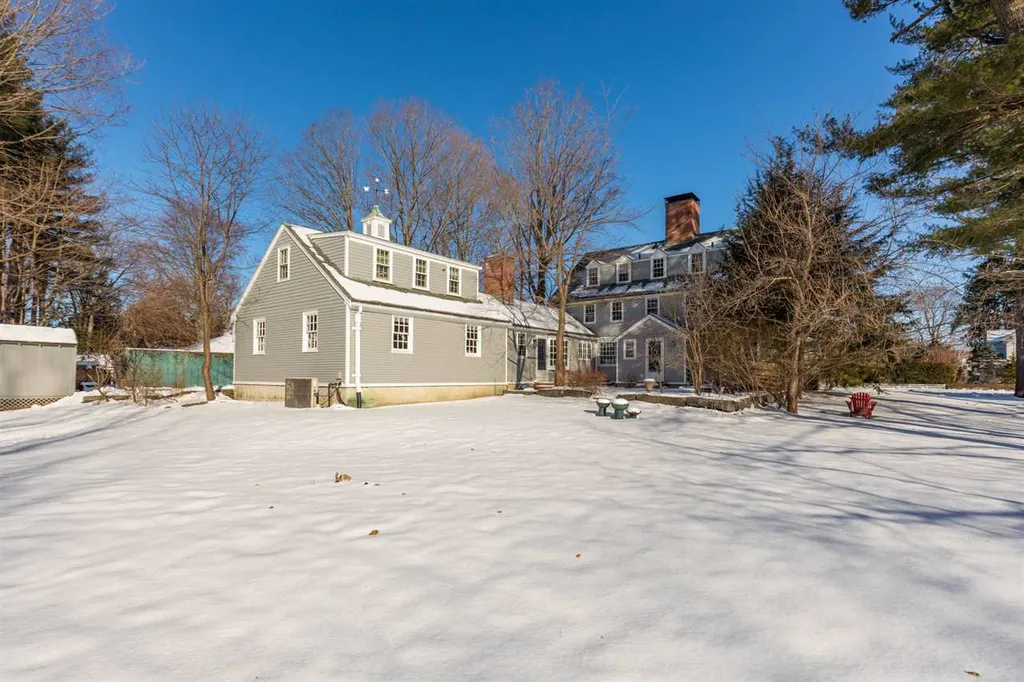 27 Pine Street Exeter NH 03833