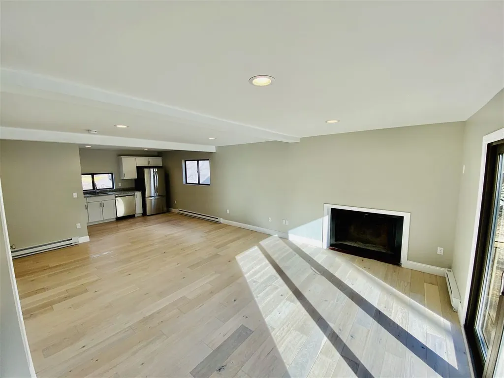 111 Coburn Avenue Nashua NH 03063