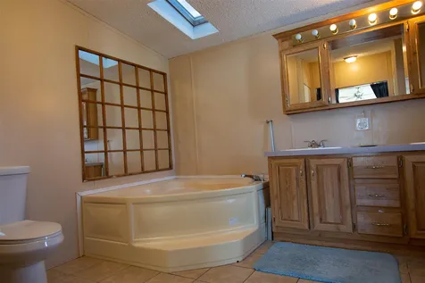 4 Witham Lane Raymond NH 03077