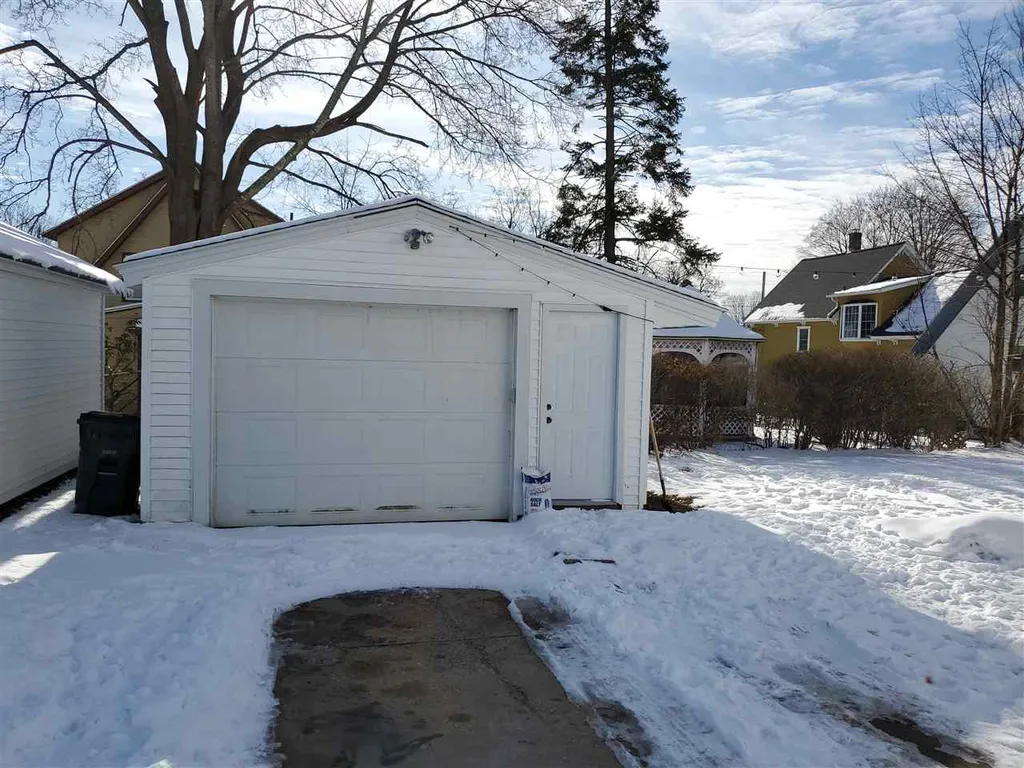 215 Perley Street Manchester NH 03104