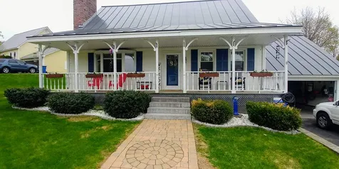 8 Nel Mar Heights Claremont NH 03743