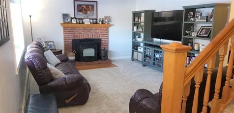 8 Nel Mar Heights Claremont NH 03743