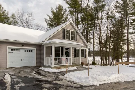 19b Cedar Way Goffstown NH 03045