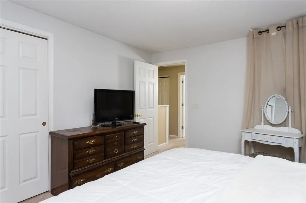 36 Woodland Green Rochester NH 03868