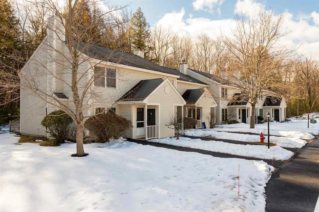 36 Woodland Green Rochester NH 03868