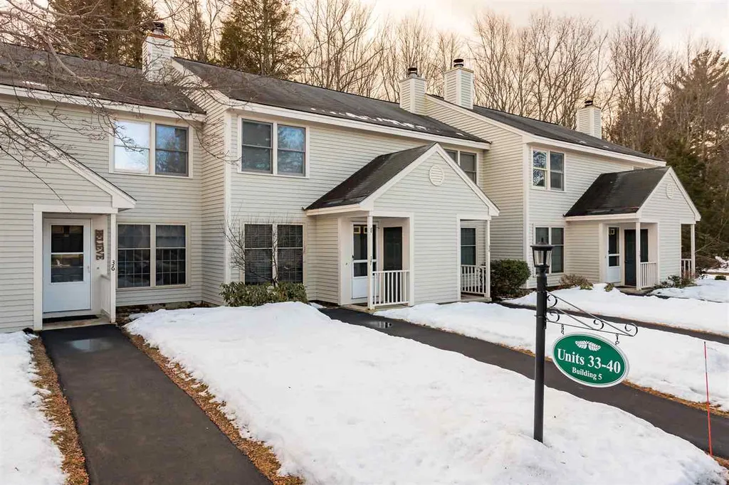 36 Woodland Green Rochester NH 03868