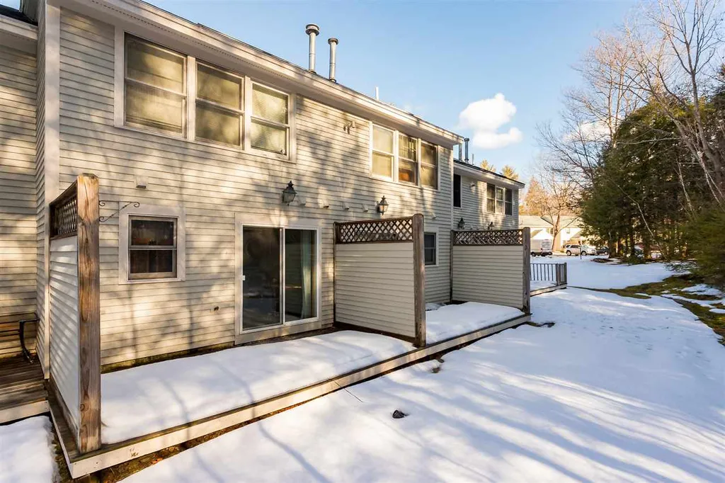 36 Woodland Green Rochester NH 03868