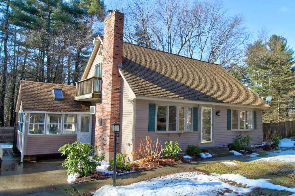 2 Mary Street Windham NH 03087