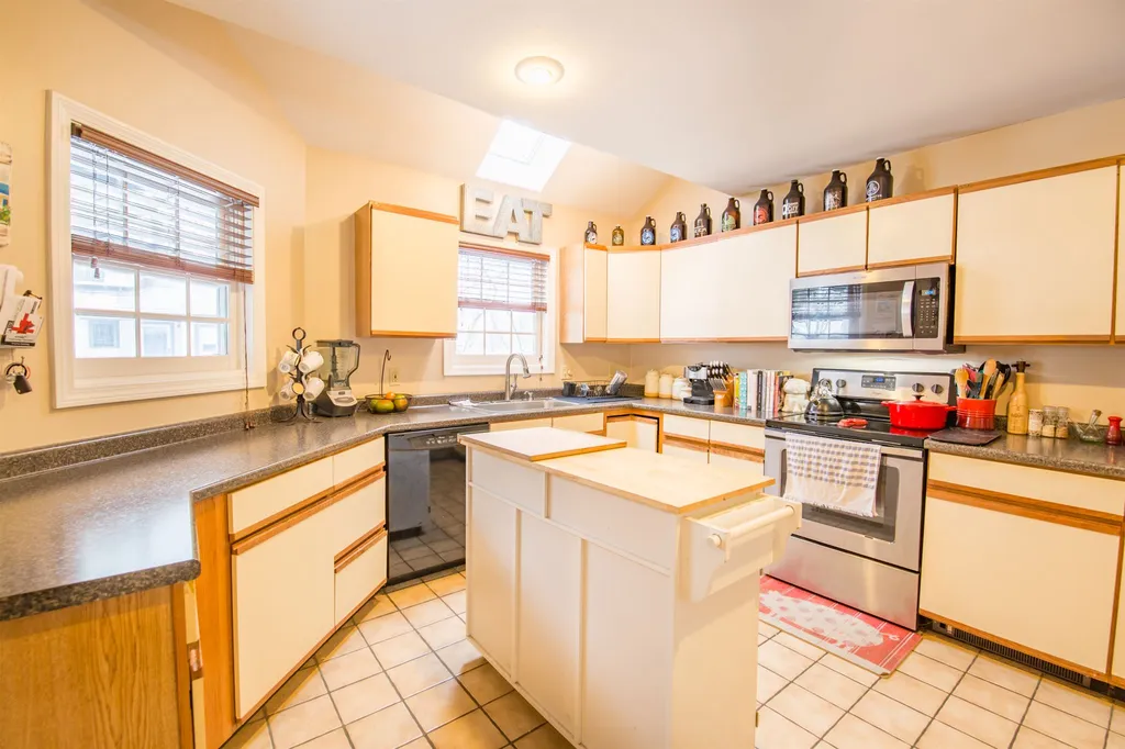 144 Hayes Avenue South Burlington VT 05403
