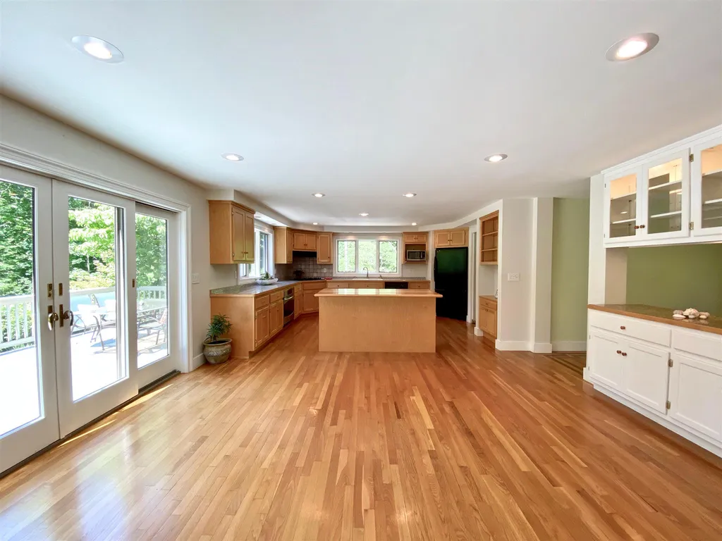 115 Bayside Road Greenland NH 03840