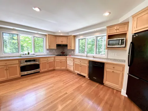 115 Bayside Road Greenland NH 03840