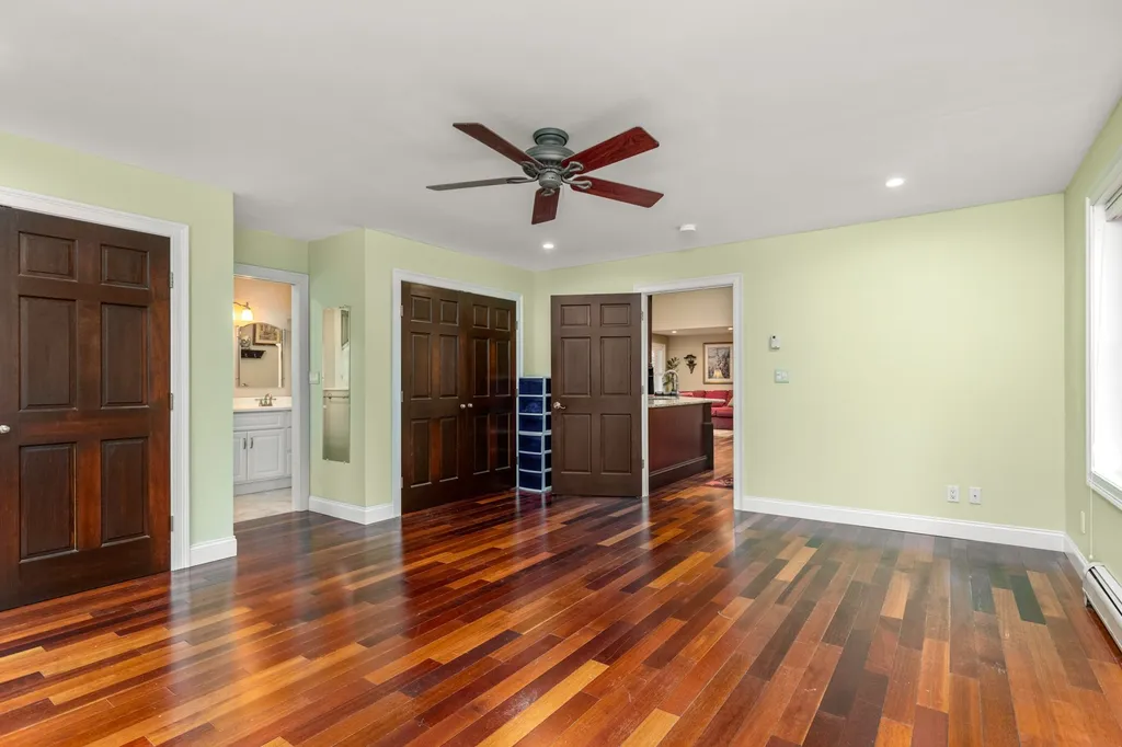 7 Rose Petal Lane Kensington NH 03833