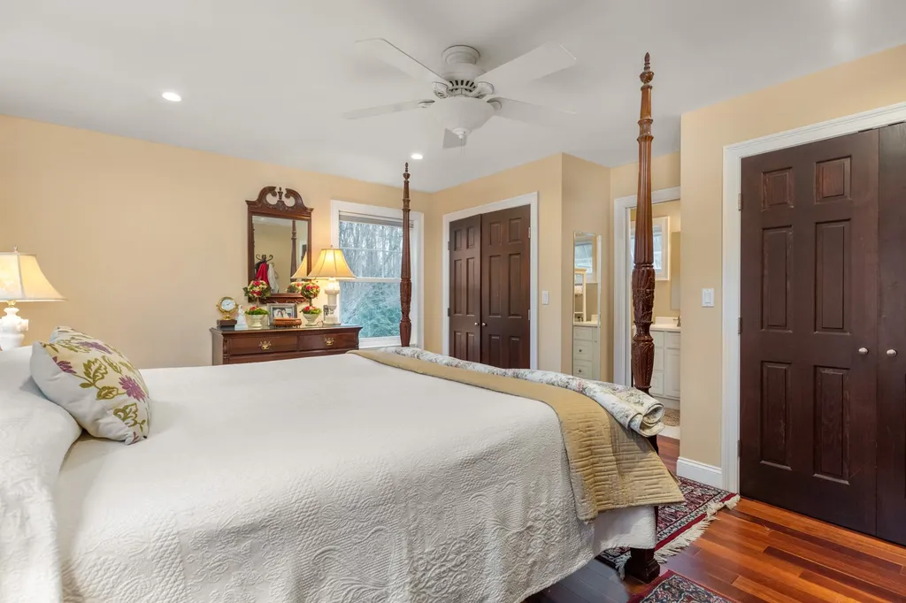 7 Rose Petal Lane Kensington NH 03833