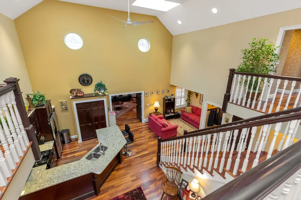 7 Rose Petal Lane Kensington NH 03833